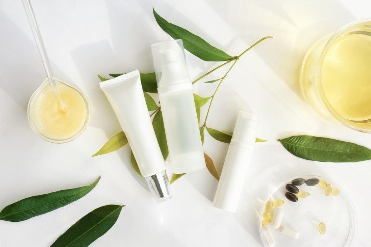 Pabrik Maklon Kosmetik: Solusi untuk Memulai Bisnis Kecantikan Anda